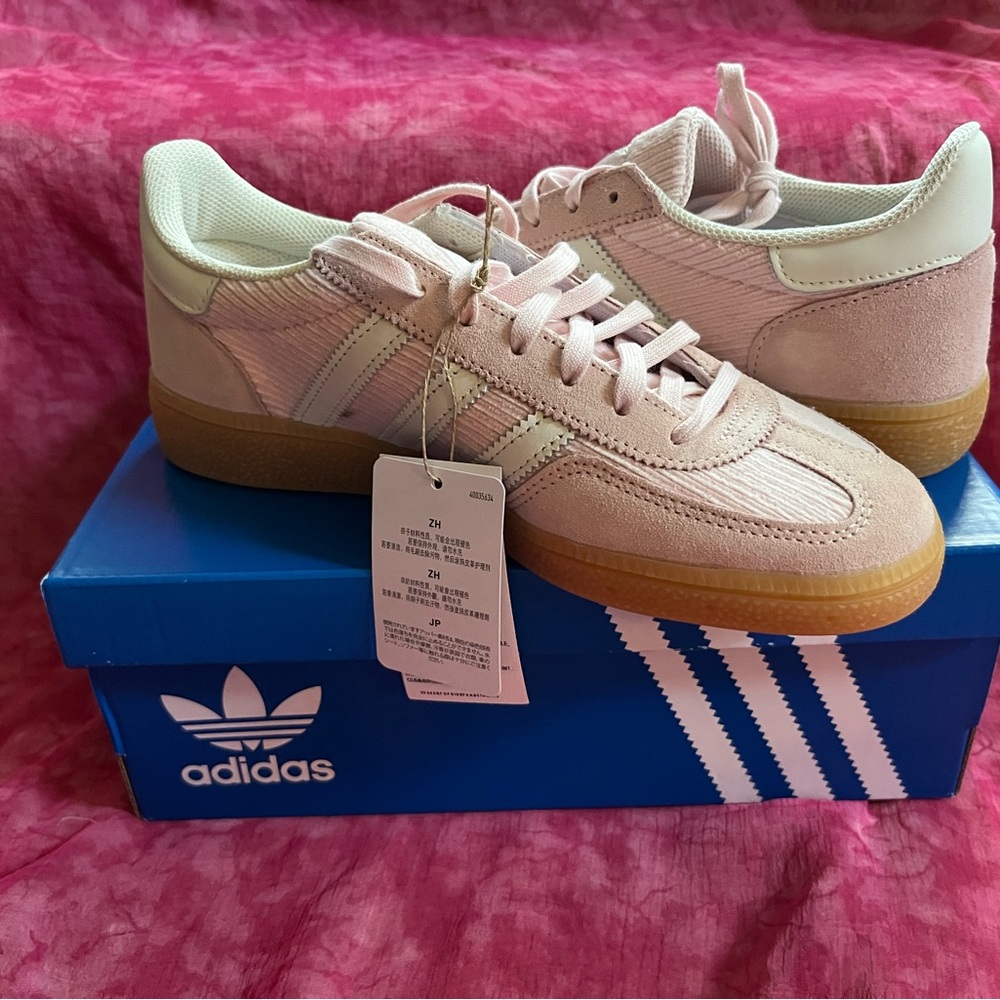 Adidas Handball Spezial women’s US 6.5 (runs big)